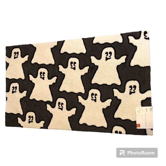 Loloi Ghost Rug NEW Viral TikTok Spooky Halloween Black White 27x45” Spooky - Picture 1 of 5